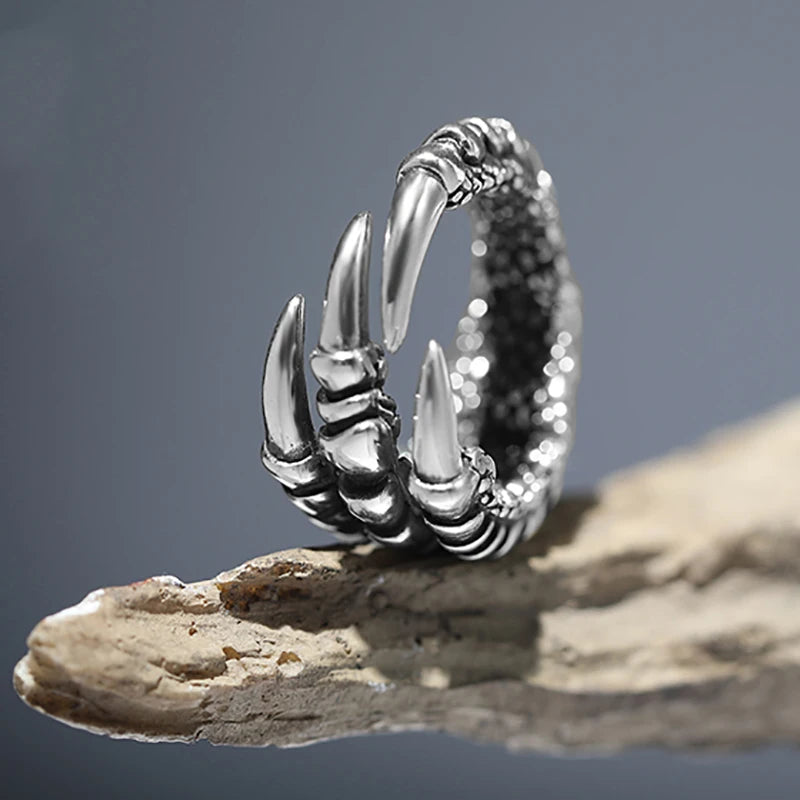 Claw Ring