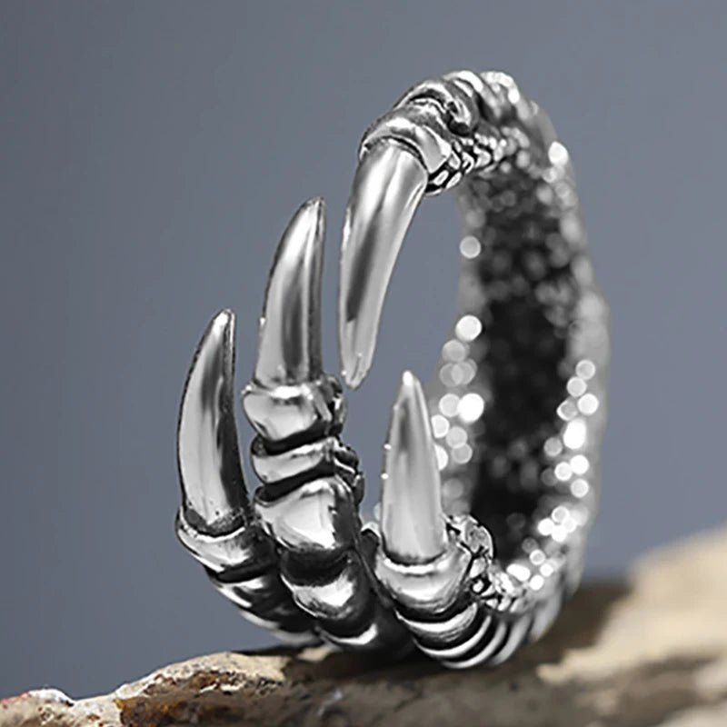 Claw Ring